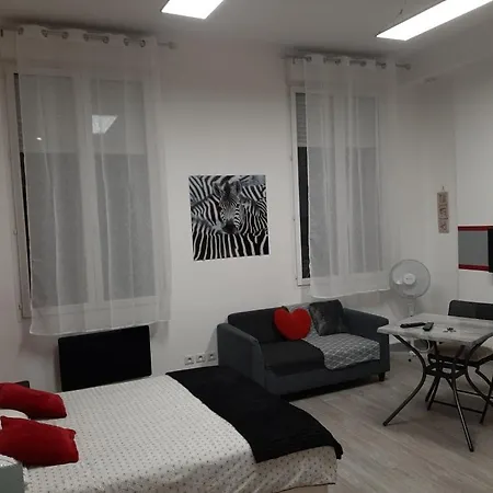 T1 Hyper Centre Place De La Victoire * בורדו