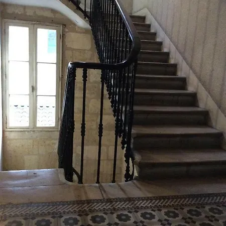 Apartment T1 Hyper Centre Place De La Victoire Bordeaux