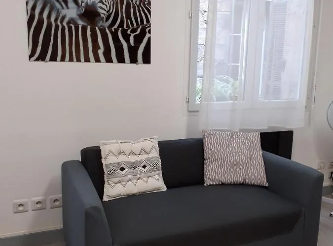 T1 Hyper Centre Place De La Victoire شقة *