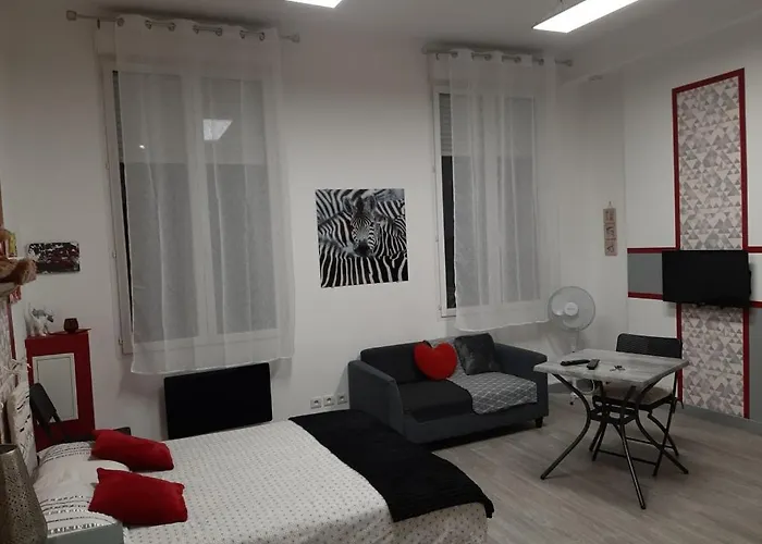 T1 Hyper Centre Place De La Victoire * بوردو