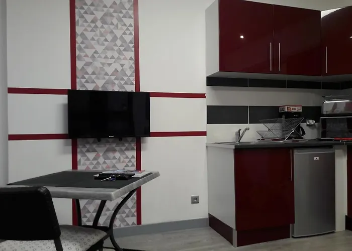 T1 Hyper Centre Place De La Victoire بوردو